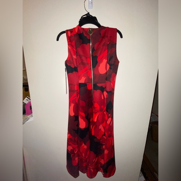 NWT Calvin Klein Red Floral Sleeveless Dress - Picture 2 of 4